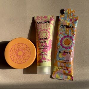 NEW Amika haircare bundle